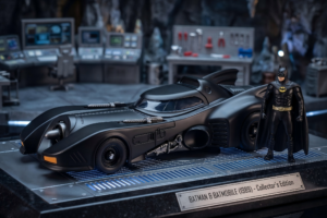 1989 Batmobile with Diecast Batman Figure 1/24 by Jada