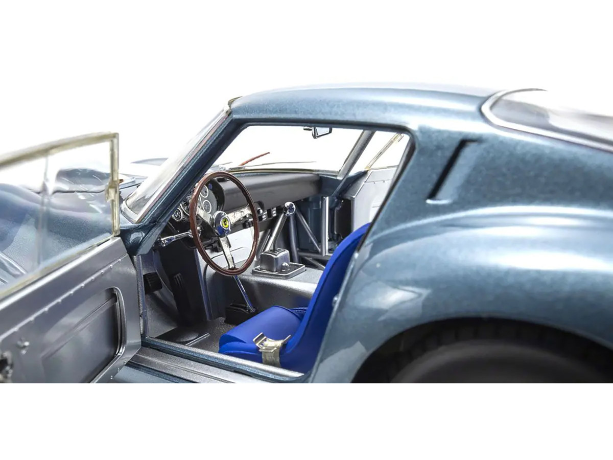 Ferrari 250 GTO #24 Phil Hill - Olivier Gendebien 2nd Place "Sebring 12 Hours" (1962) 1/18 by Kyosho - Image 3