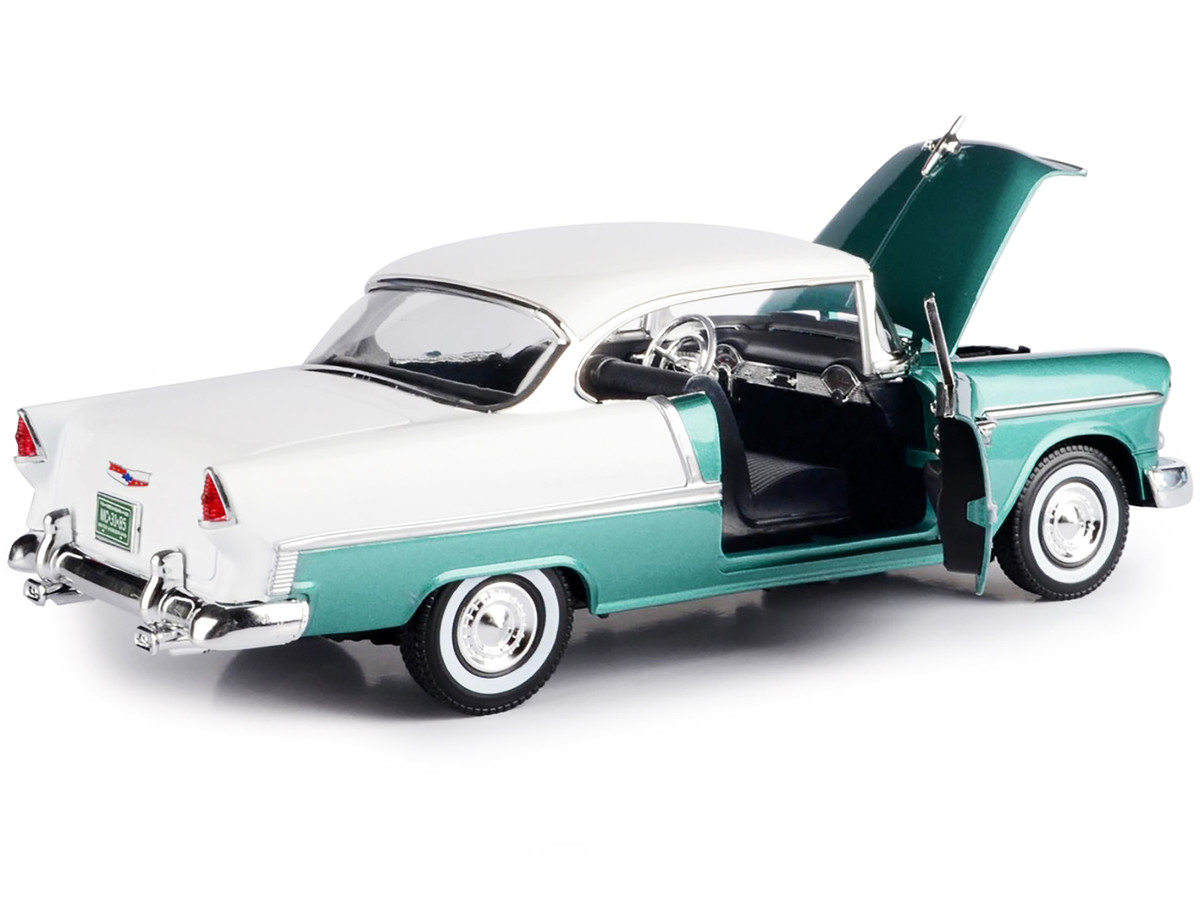 1955 Chevrolet Bel Air Hard Top Green Metallic and White 1/18 by Motormax - Image 3